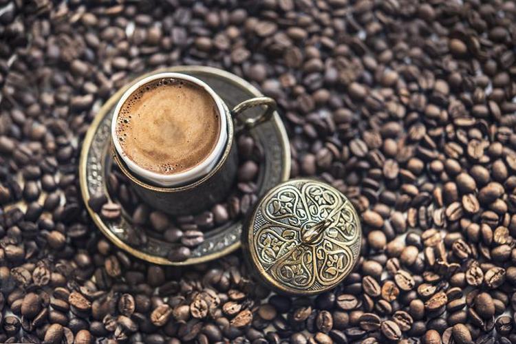 Vücuttaki yağları söküp atıyor, hızla zayıflatıyor, metabolizmayı hızlandırıyor Günde 1 defa tüketmek yeterli, yapımı çok kolay...