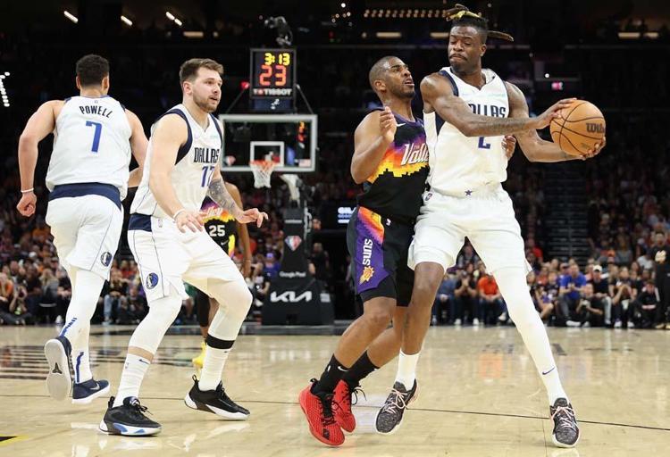 NBA Batı Konferansı yarı finali 7. maçında Dallas Mavericks, Phoenix Sunsı Luka Doncic ile geçti Tarihi istatistik...
