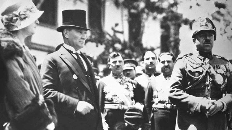 Tarihin dönüm noktası 19 Mayıs 1919 Mustafa Kemal Atatürk 103 yıl önce Bandırma Vapuru ile Samsuna çıktı...