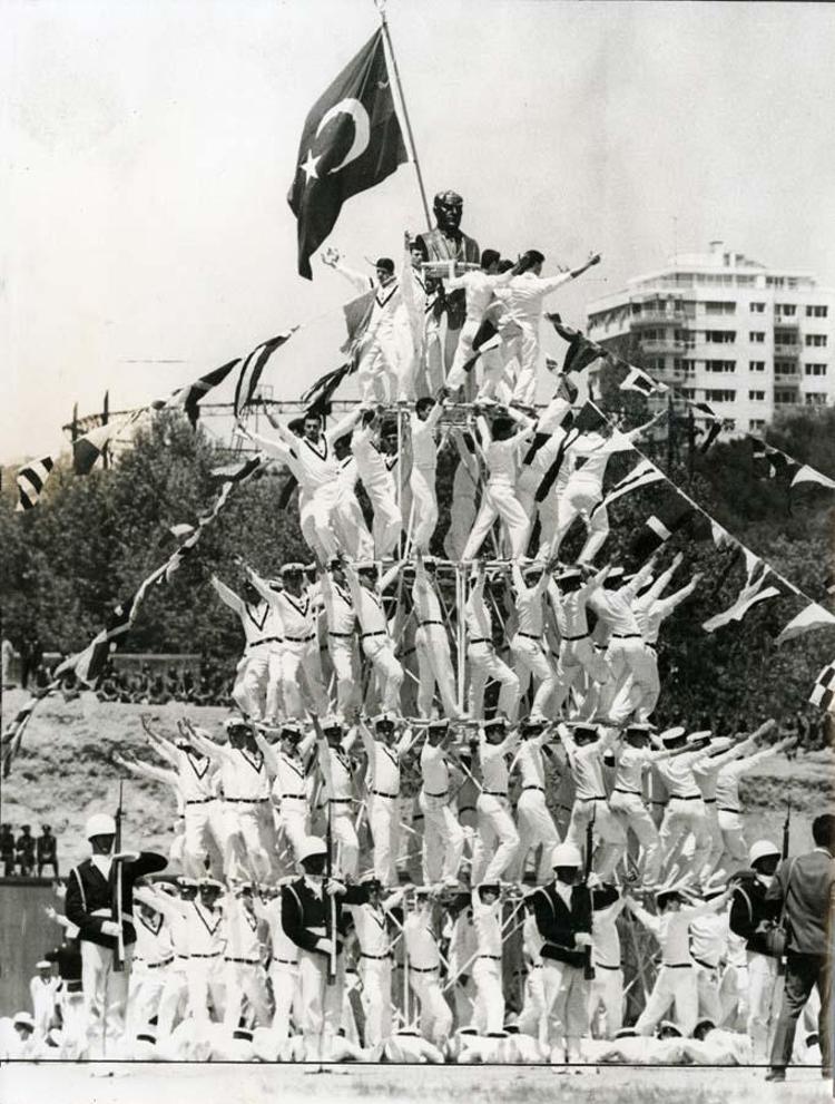 Tarihin dönüm noktası 19 Mayıs 1919 Mustafa Kemal Atatürk 103 yıl önce Bandırma Vapuru ile Samsuna çıktı...