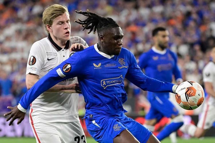 Eintracht Frankfurt UEFA Avrupa Liginde inanılmazı başardı 42 yıl sonra gelen zafer: Fenerbahçe, Galatasaray, Pelkas ve Torrent detayı...
