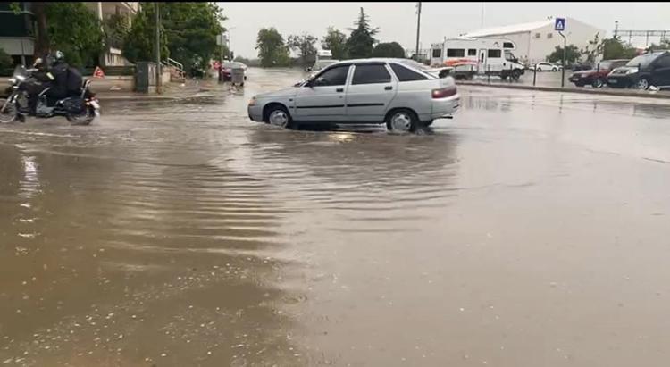 Kuvvetli sağanak ve kar yağışı uyarısı Meteoroloji 66 il için son dakika duyurdu Devam edecek, İstanbul, İzmir, Ankara, Antalya dahil...