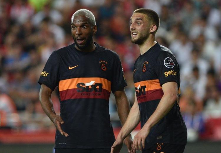 Son maçta Türkiyeyi ayağa kaldıran gol ve 1-1in ardından Antalyada ayrılık...