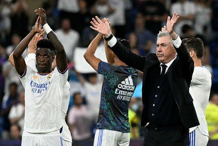 Aziz Yıldırım geçen sene git bunları al demişti Ancelottiden Ali Koça 3 hediye