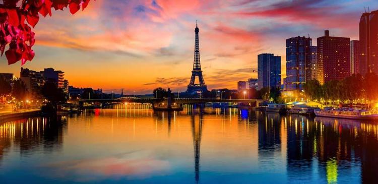 2. Paris (Fransa)
