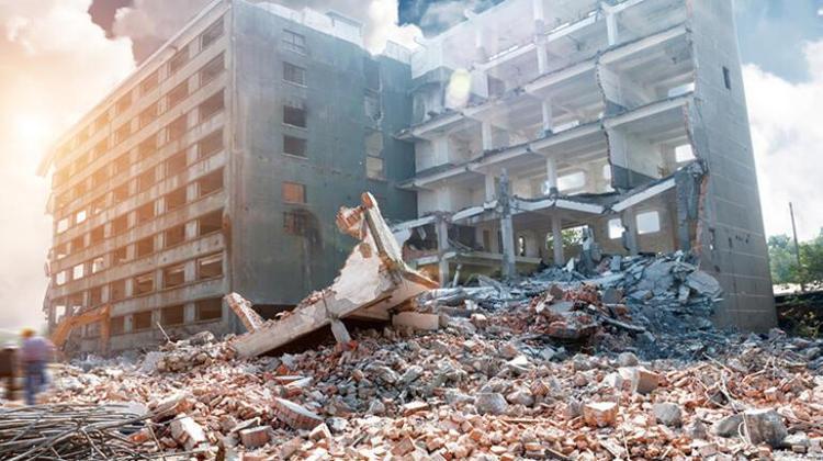 Deprem ile ilgili son dakika uyarısı İstanbul, İzmir, Ankara dahil 45 ili, 110 ilçeyi vuracak Liste duyuruldu, 7 ve üzeri sarsıntılar...