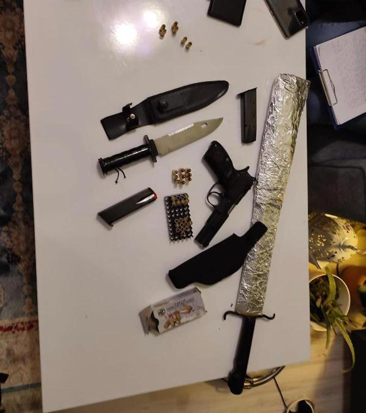 İstanbul’da şafak operasyonu