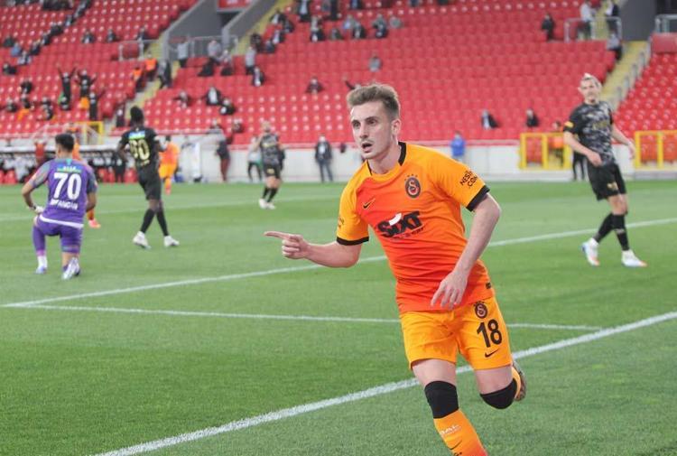Kerem Aktürkoğlu ile transferde anlaşma sağlandı İşte yeni takımı ve sözleşme detayları...