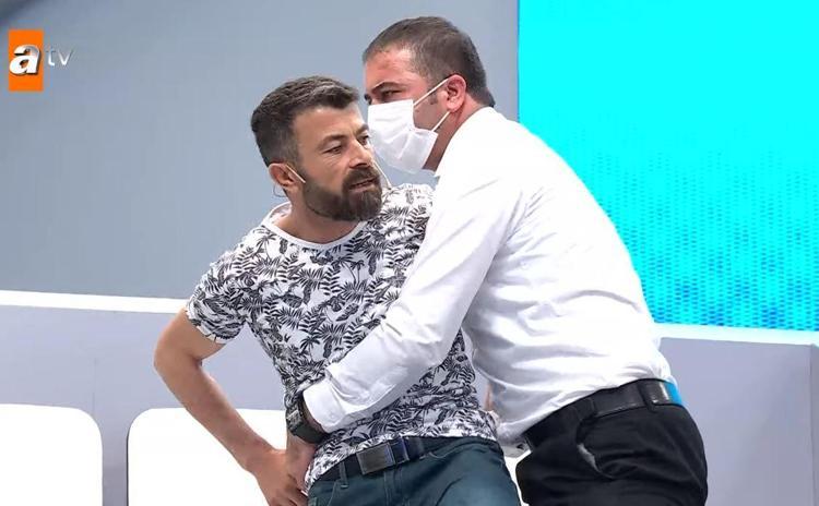 Müge Anlıda gergin anlar Güvenlik güçleri zor zaptetti Muhammet Burhan cinayetinde yeni gelişme...