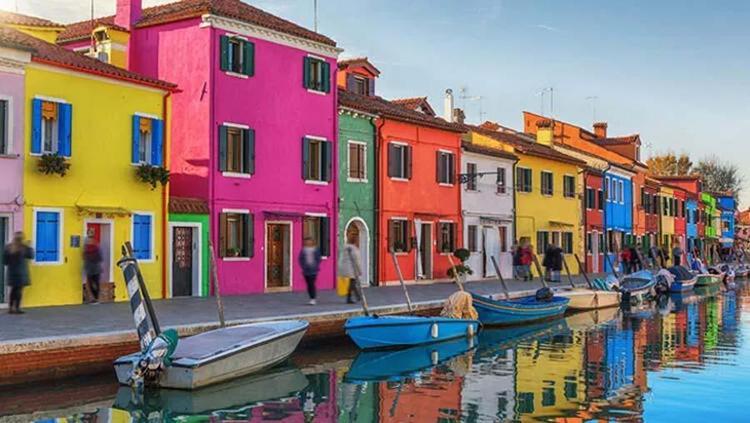 Burano, İtalya