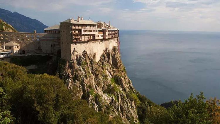 Aynoroz, Yunanistan