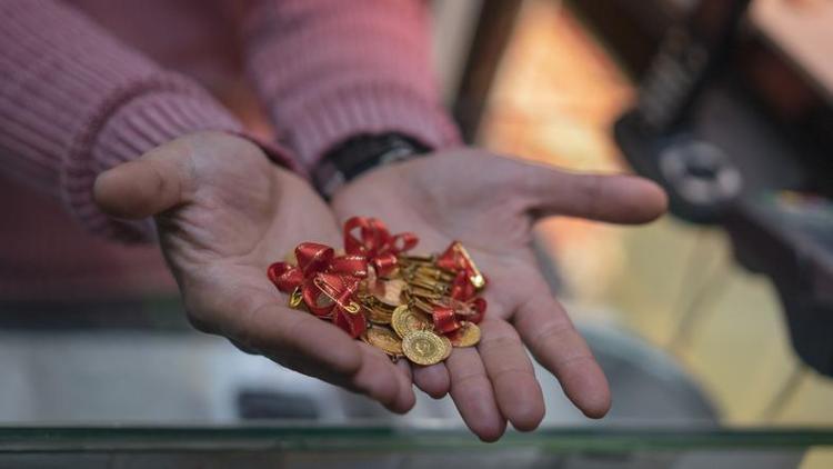 Altın fiyatları ile ilgili son dakika gelişmesi Tüm gözler oraya çevrildi, gram altını da etkilemesi bekleniyor Tut tutabilirsen altını diyerek açıkladı...