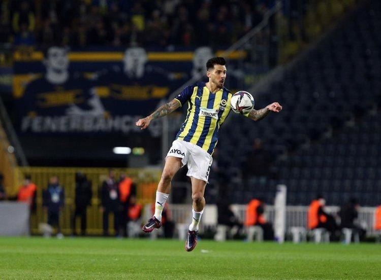 Jorge Jesus yüzüne bakmadı Pirlo ilk transferini Fenerbahçeden yaptı