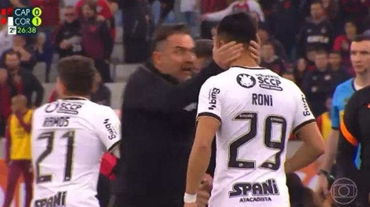 Yılmaz Vuralı bile geçti Vitor Pereira çıldırdı saha kenarında oyuncusunu tokatladı