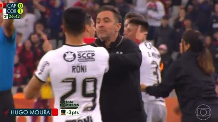 Yılmaz Vuralı bile geçti Vitor Pereira çıldırdı saha kenarında oyuncusunu tokatladı
