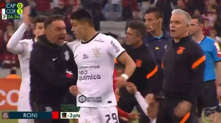 Yılmaz Vuralı bile geçti Vitor Pereira çıldırdı saha kenarında oyuncusunu tokatladı