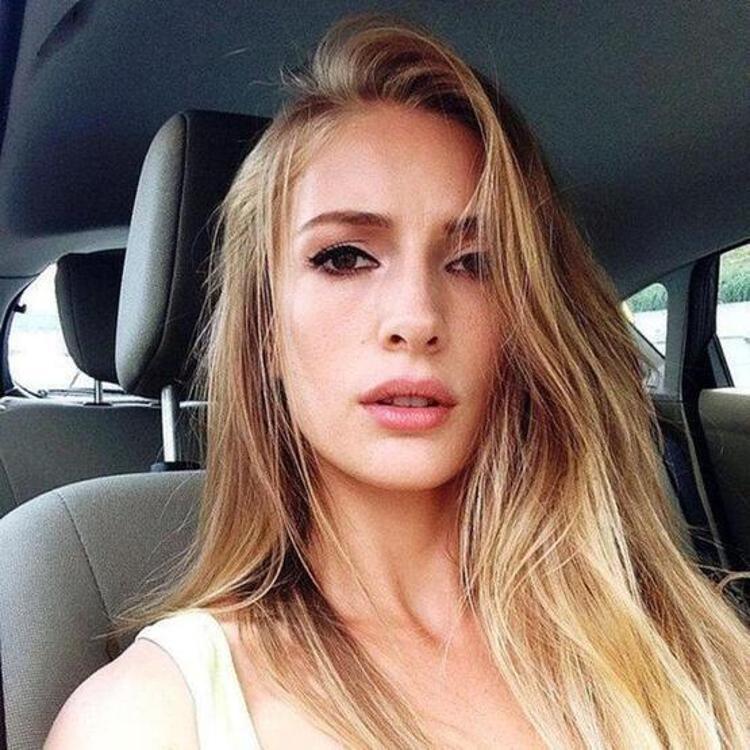 Yasemin Allen ve Tolga Güleç birbirlerini öpücüklere boğdu
