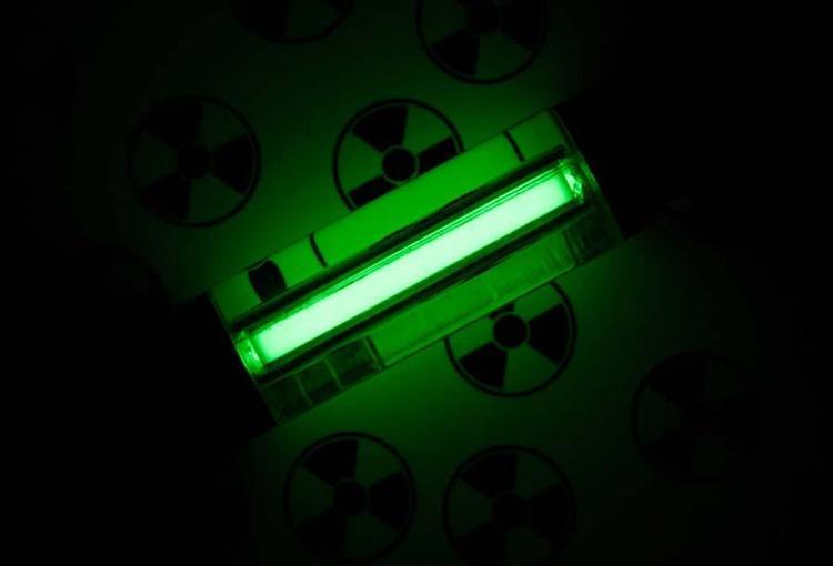 Tritium 1 gram: 30.000 dolar