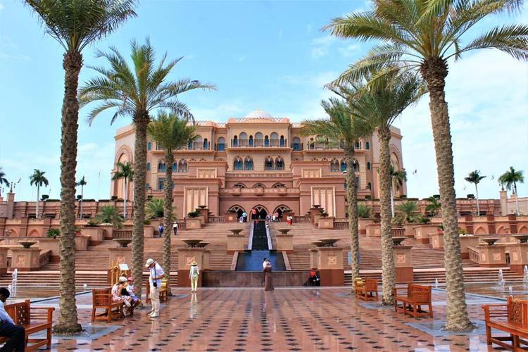 EMIRATES PALACE (2005) - BAE