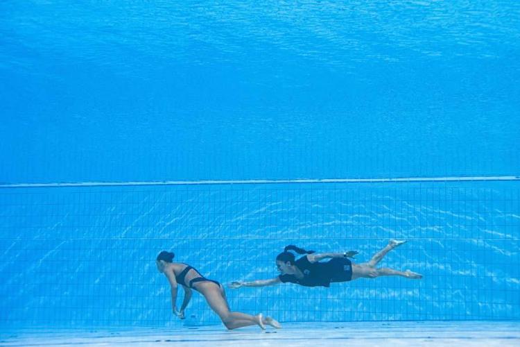 Dünya Su Sporları Şampiyonasında korku dolu anlar ABDli yüzücü Anita Alvarez ölümden döndü...