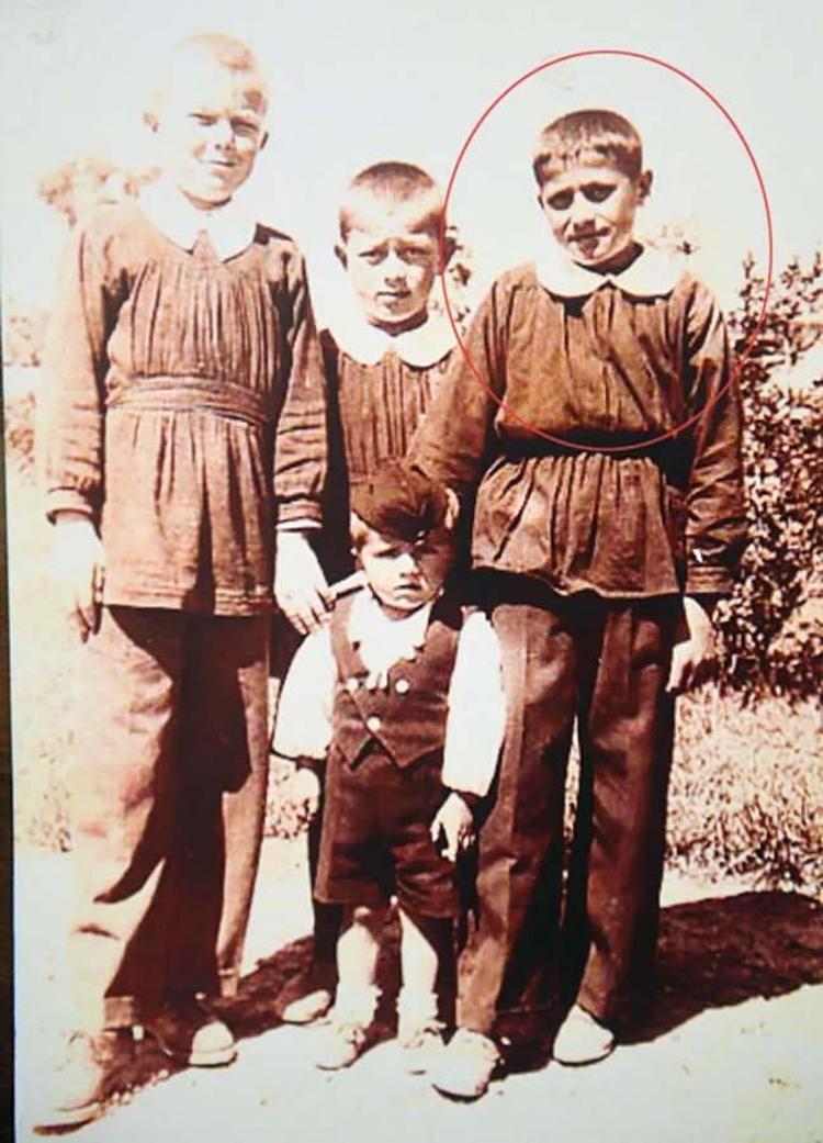 TEZEKLERİN ÜZERİNDE UYUDUĞUM TATLI UYKU