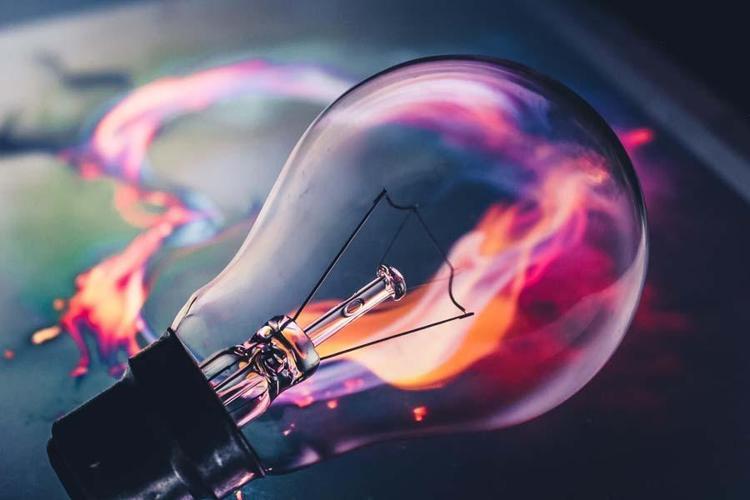 Nanokristaller ile Ayarlanabilir Beyaz Işık Üretimi