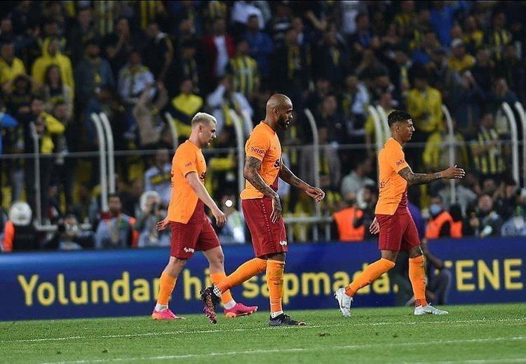 Erden Timur 12 transferin ismini tek tek açıkladı G.Sarayın çocuğuyum dedi bizden dünyaları istedi