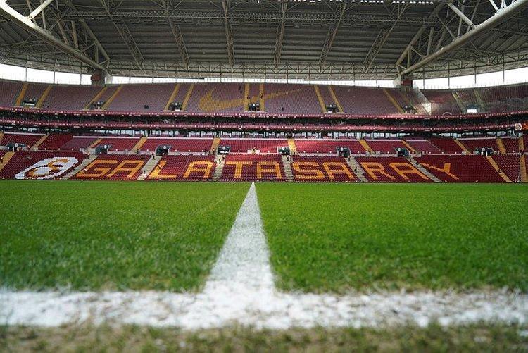 Erden Timur 12 transferin ismini tek tek açıkladı G.Sarayın çocuğuyum dedi bizden dünyaları istedi
