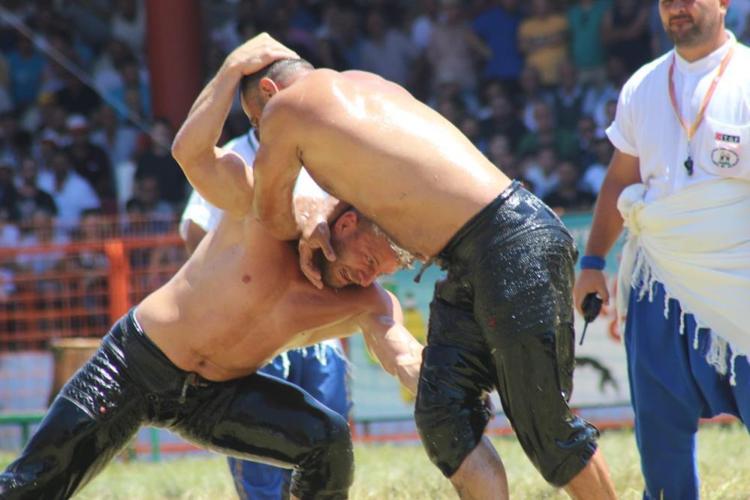 SON FİNALİSTLERDEN ERKEN VEDA