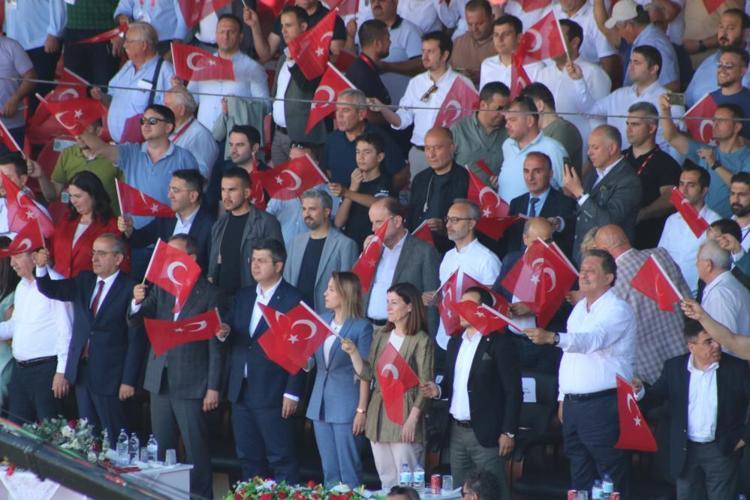 REKOR KIRILDI