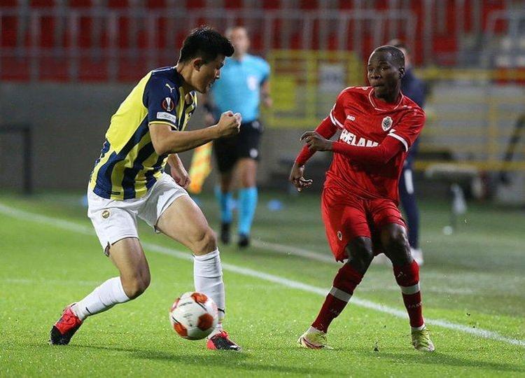 Önce Doğan Alemdarı transfer ettiler şimdi Fenerbahçenin yıldızı için İstanbula geldiler