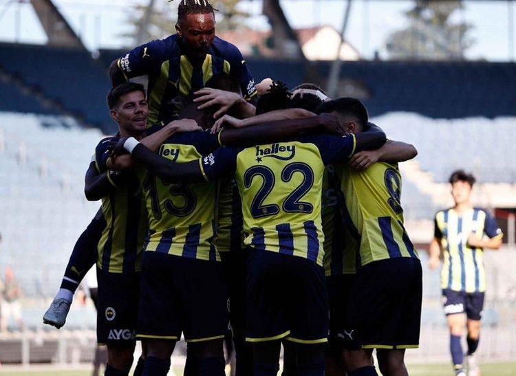 Fenerbahçede deprem Kampın en iyi iki yerli futbolcusu takımdan ayrılıyor