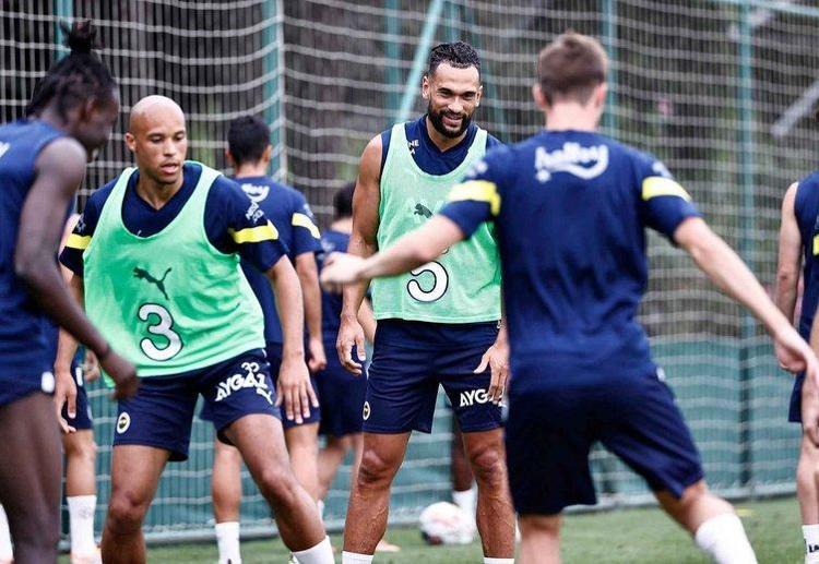 Fenerbahçede deprem Kampın en iyi iki yerli futbolcusu takımdan ayrılıyor