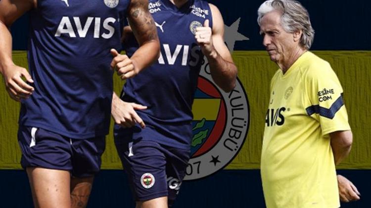 Fenerbahçede deprem Kampın en iyi iki yerli futbolcusu takımdan ayrılıyor