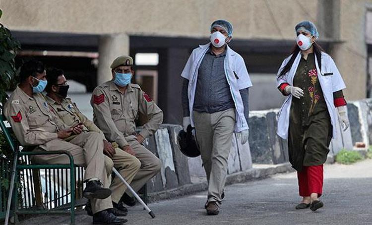 Kabus yeniden patladı Kapanma ve maske zorunluluğu kararı alındı, vaka sayılarında rekor artış