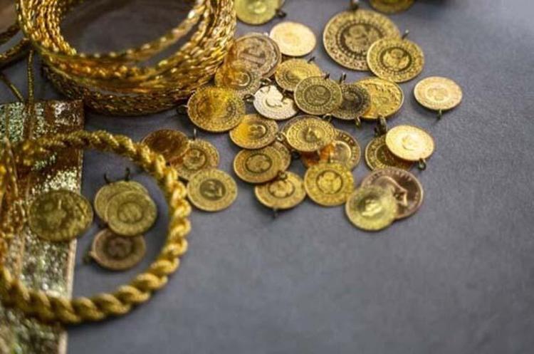 Altın fiyatları kritik eşikte Bu tavsiyeye uyanlar kaybetmez Ekonomistler tek bir tahminde birleşti: Gram altın, çeyrek altın...