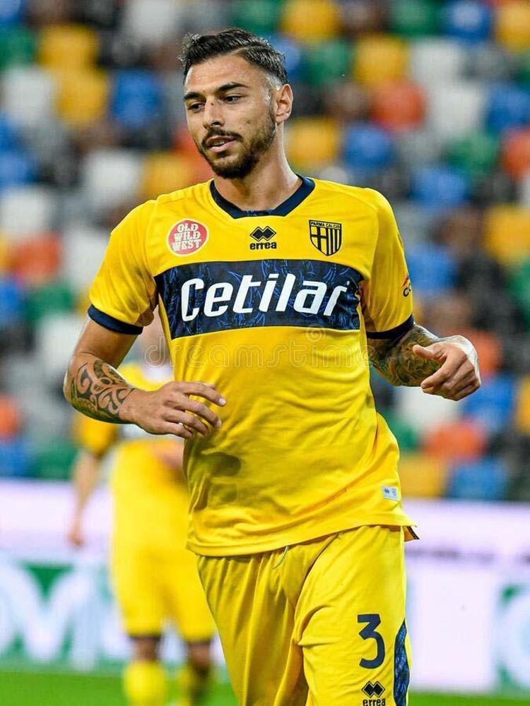 FENERBAHÇE SOL BEKİNİ BULDU