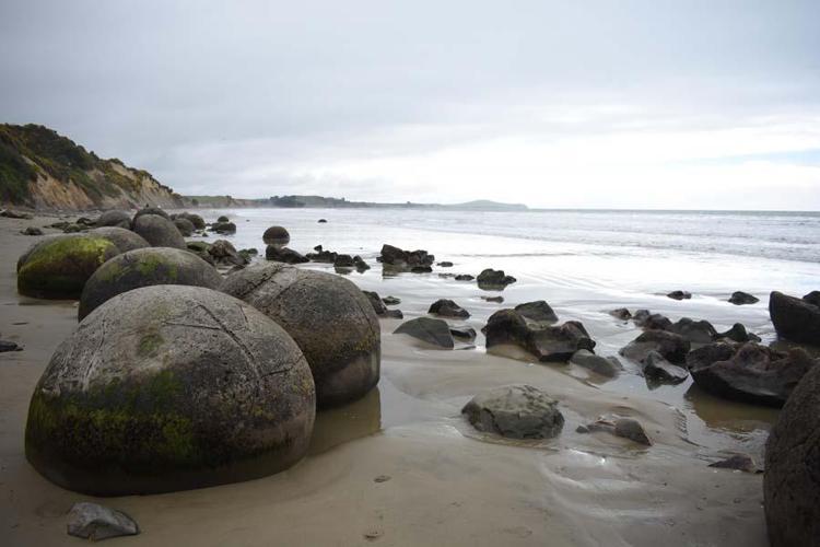 Moeraki Boulders: (Yeni Zelanda)