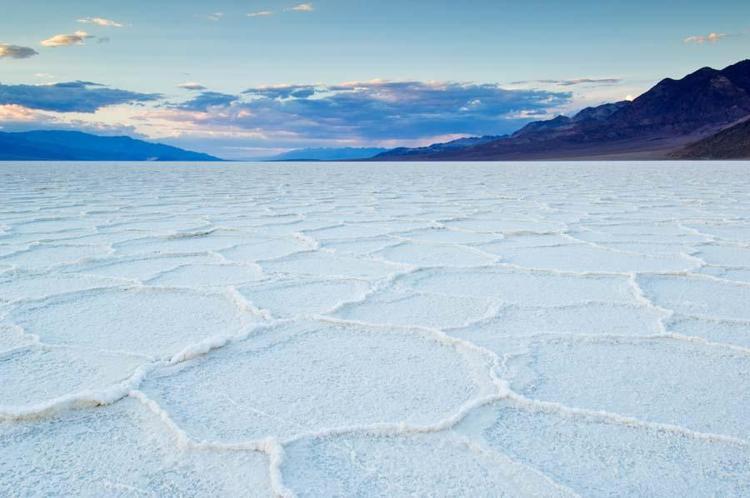 Badwater Salt Flats: (California, ABD)
