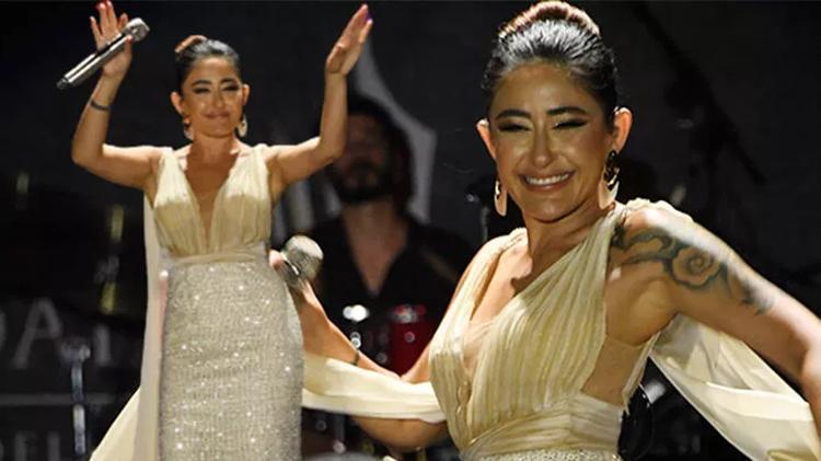 Melek Mosso: Her gün bir şehirdeyiz, evime bile gidemiyorum