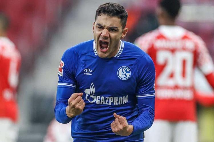 OZAN KABAK YUVAYA DÖNÜYOR