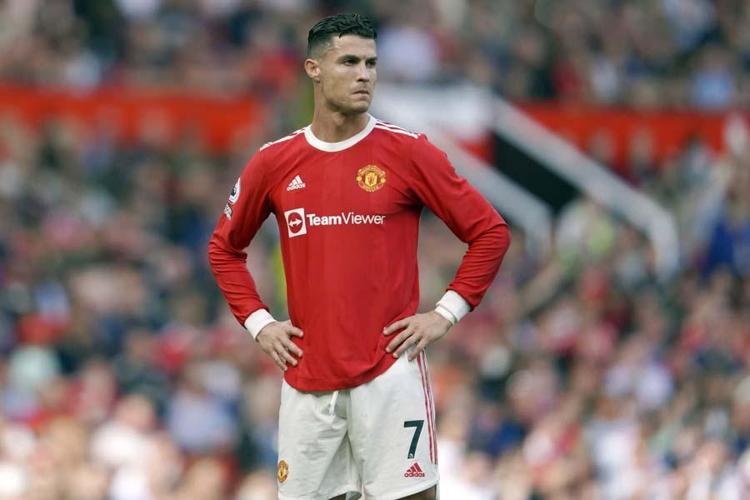 Cristiano Ronaldoyu Avrupanın devleri reddetti farklı bir coğrafyadan astronomik bir teklif geldi