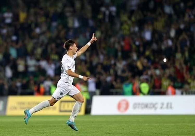 Avrupanın en cimri başkanı gözünü kararttı Kim Min Jaeden önce gidecek 20 M.€yu masaya koydu