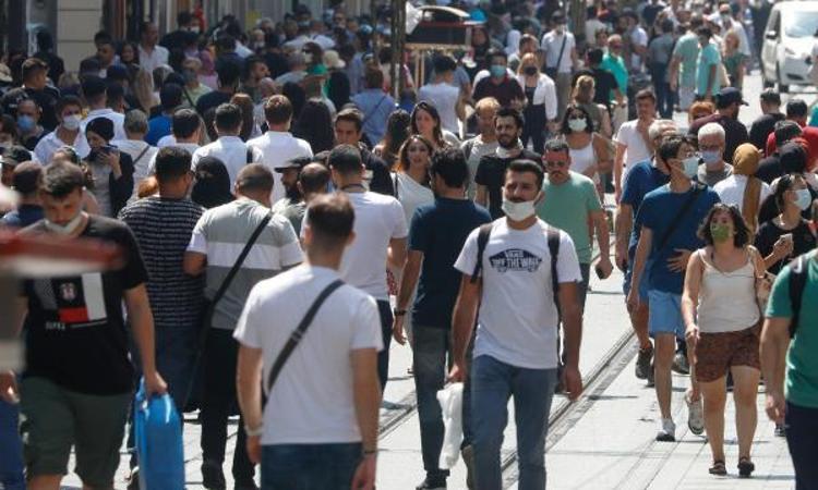 Hafta içi hafta sonu yasakları ile ilgili son dakika gelişmesi Vaka sayısı 40 kat arttı, açıklamalar peş peşe geldi, tam ve kısmi kapanma...