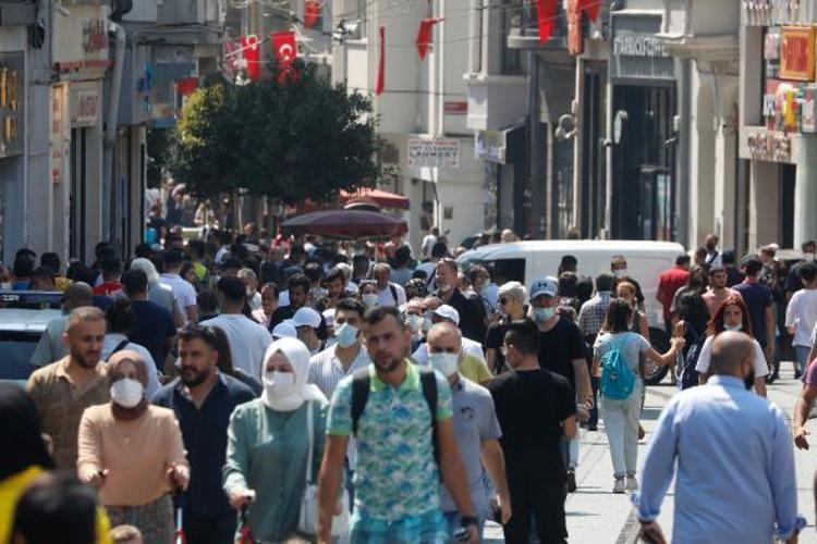 MASKE MESAFE HİYJEN KURALLARINI UNUTTUK
