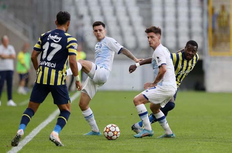 ALİ KOÇ VE YÖNETİM KURULU STATTA İZLEDİ