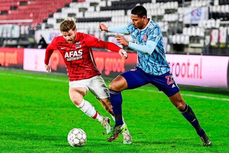 Şimdiye kadar hiç yazılmamıştı 6 numarada büyük sürpriz Kuzeyli futbolcudan zarar gelmez...
