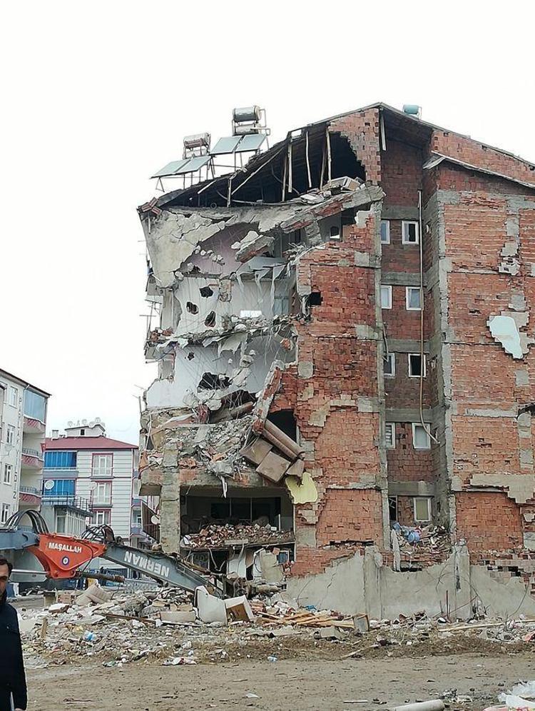 İSTANBUL’DA ORTA DEPREM RİSKİ TAŞIYAN SEMTLER