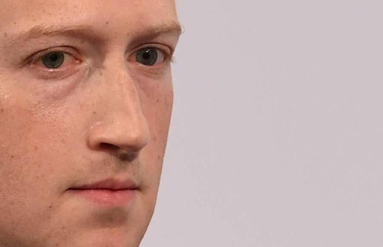 Instagramdan skandal güncelleme Kylie Jenner ve Kardashianlar hamlesi Zuckerberge geri adım attırdı...