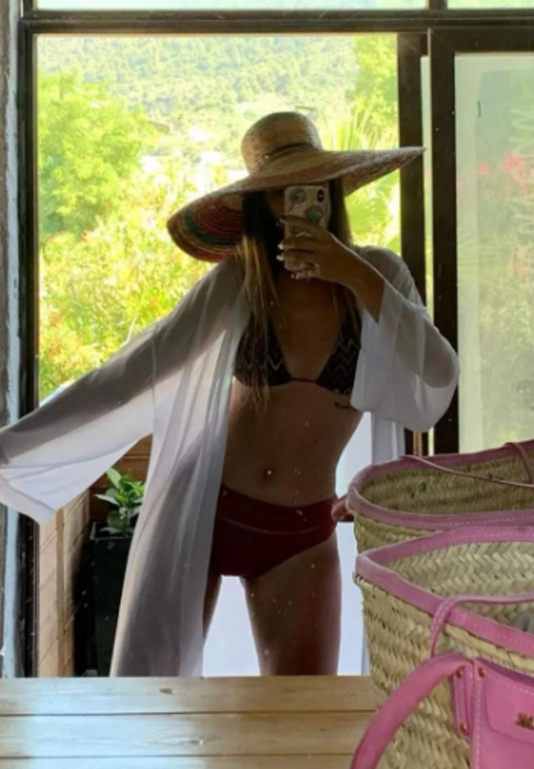 MasterChef Dilara Kavadar bikinili tatil pozlarıyla adından söz ettirdi